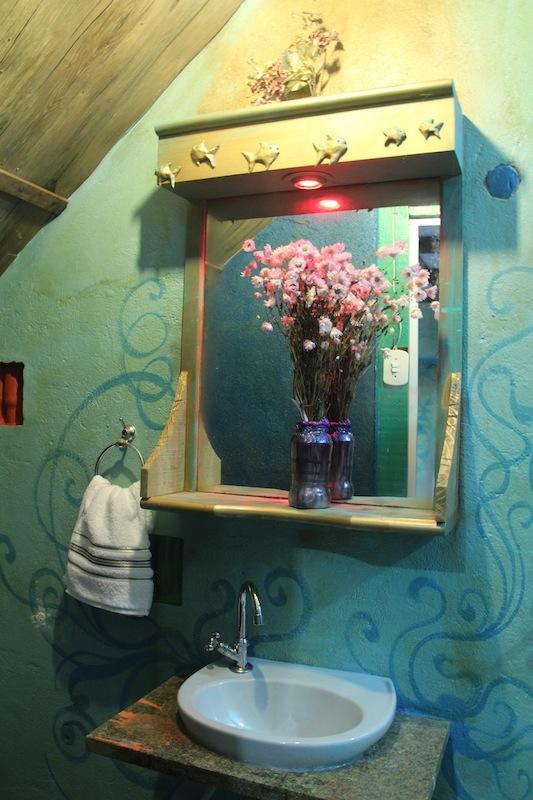 Babel Coliving And Coworking Guest house *